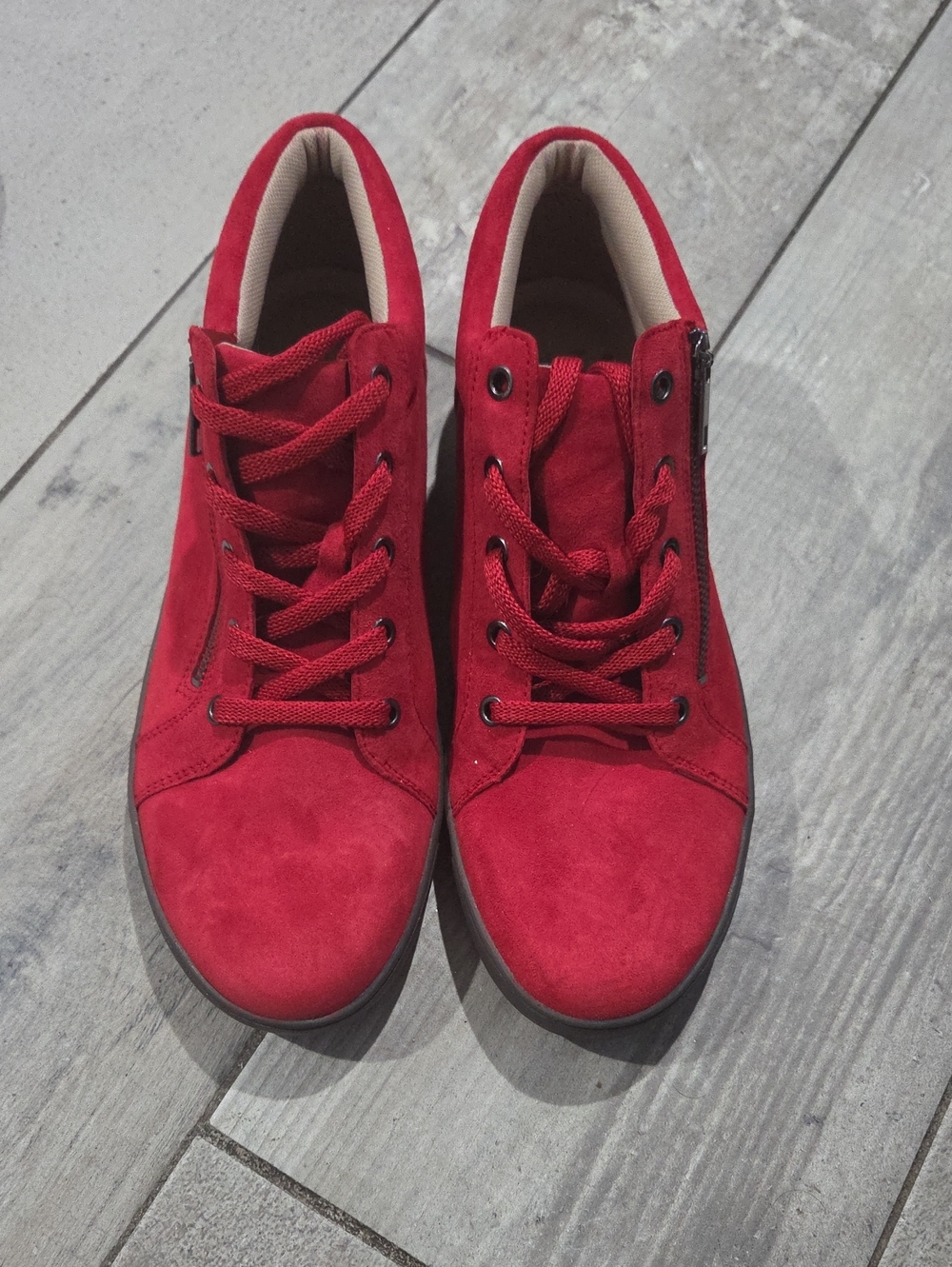 Naturalizer Red Suede Lace-Up Casual Flats Size 11